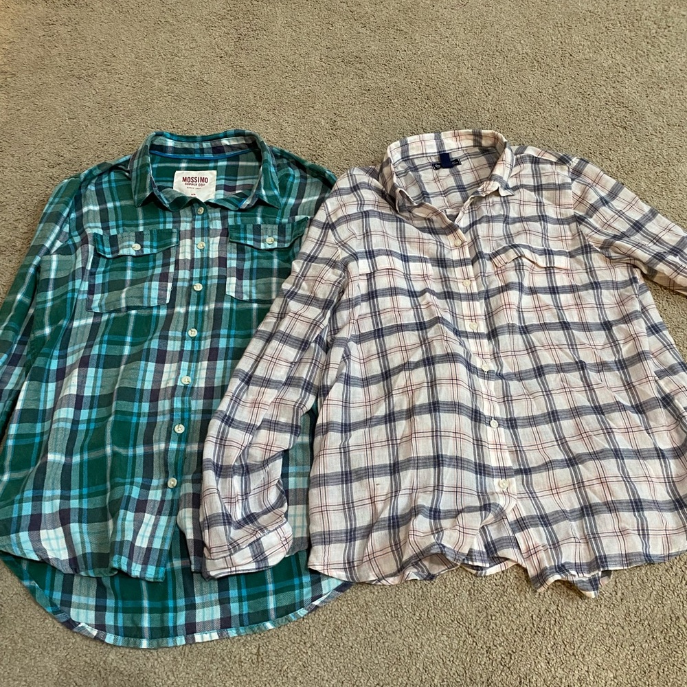 Women’s Flannels! Size Medium